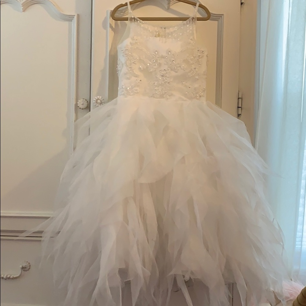 Gorgeous off white flower girl dress